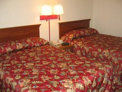 Maple Leaf Motel New Milford Room photo